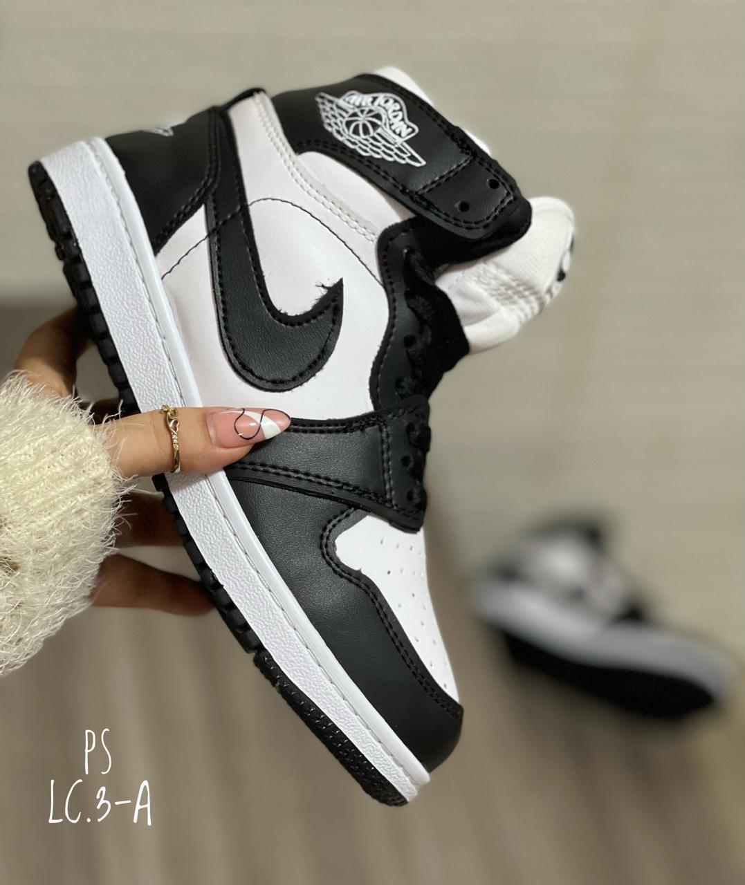 JORDAN RETRO